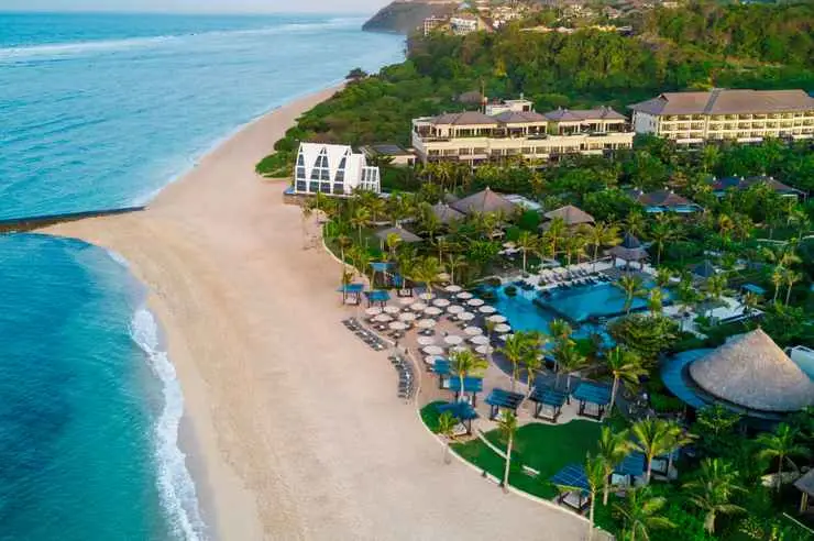 Menikmati Keindahan Bali Dengan Menginap Di Hotel Terbaik