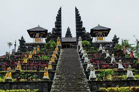 Fungsi dan Makna Pura dalam Kehidupan Masyarakat Bali